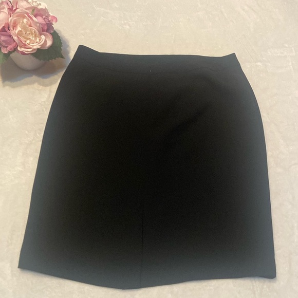 TALBOTS PETITES Size 12 Petite NWT Black Skirt Fully Lined - Picture 8 of 10